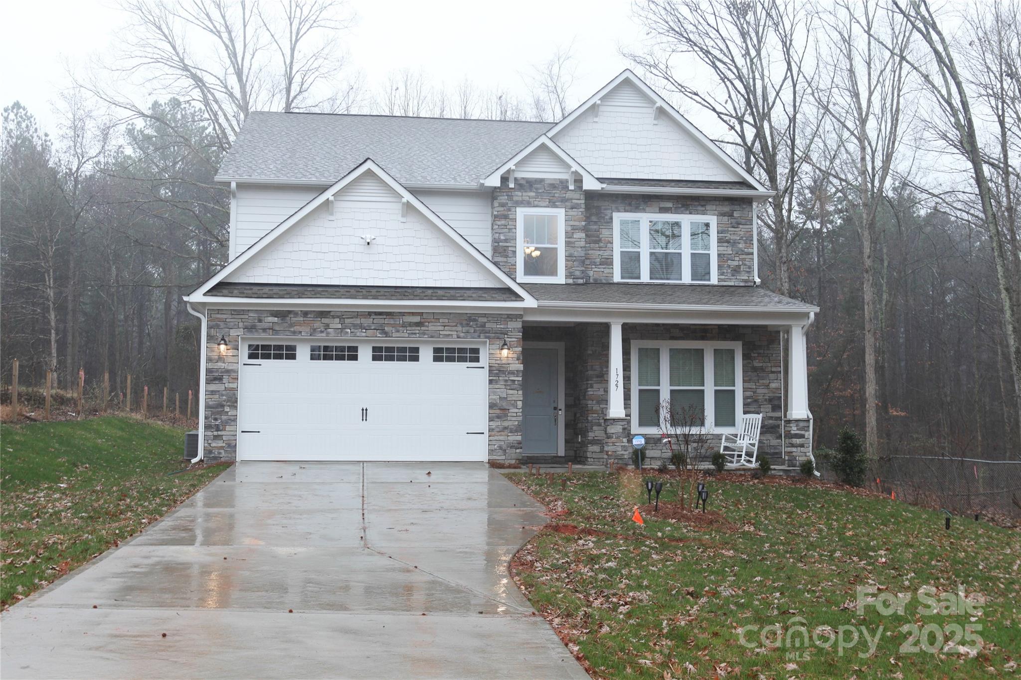 1727 Grace Lane Property Photo