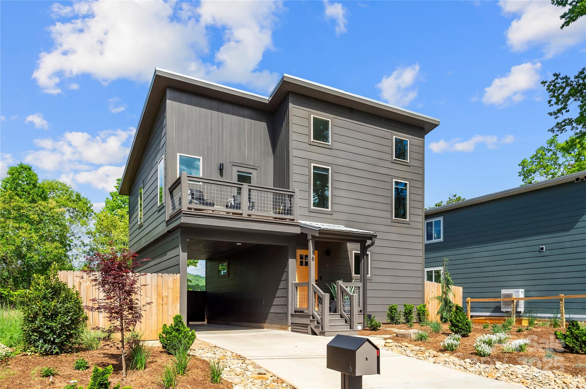 16 Oak Hill Drive Property Photo 4