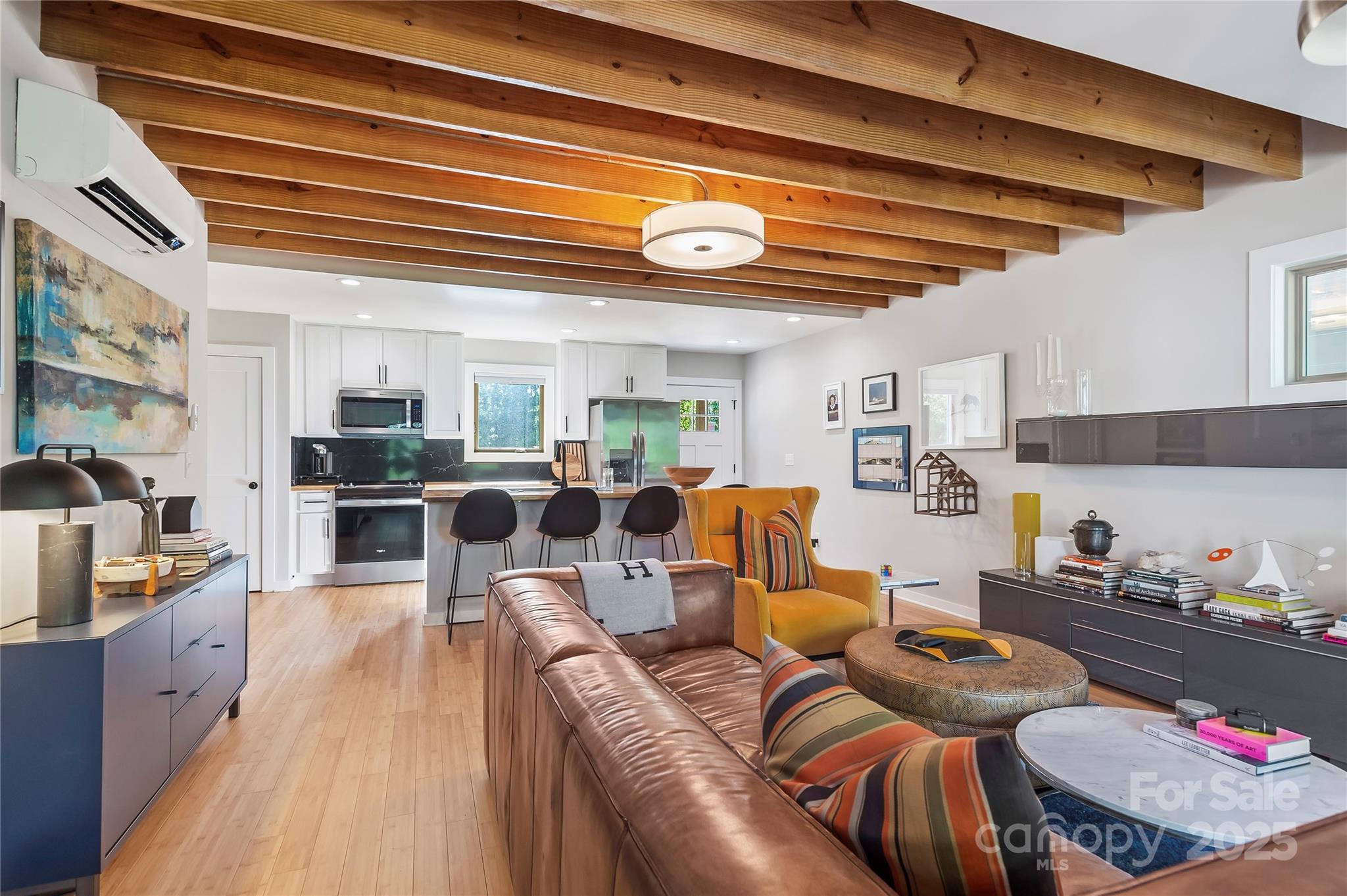 16 Oak Hill Drive Property Photo 9