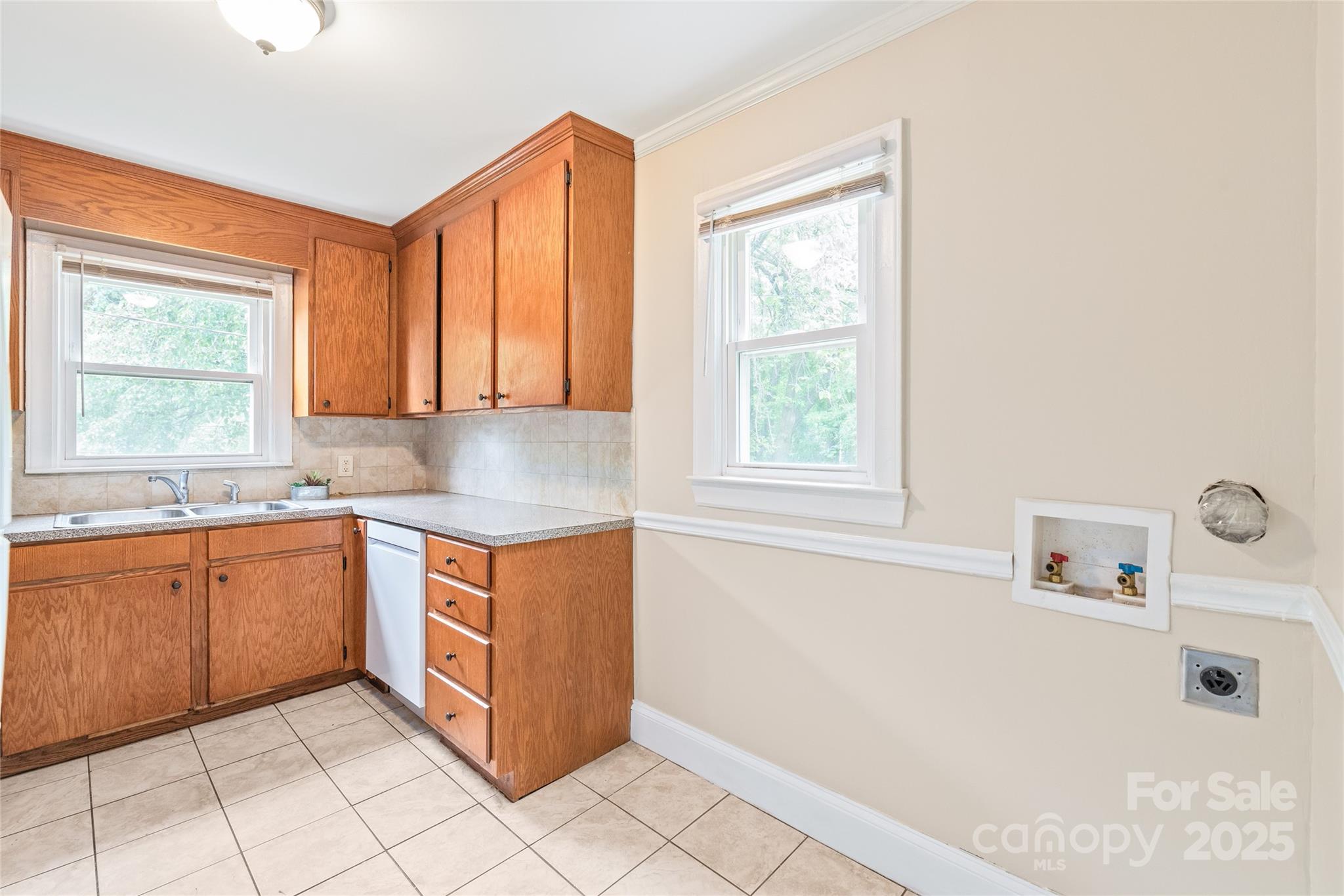 104 Willetta Drive Property Photo 11