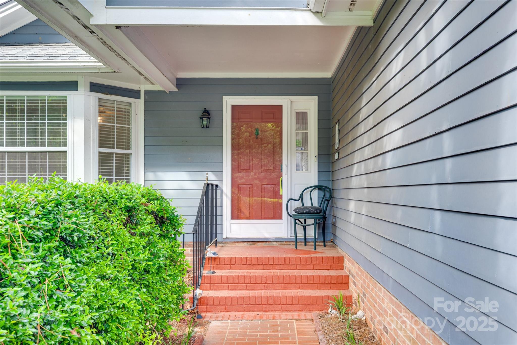 2915 Cherry Blossom Court Property Photo 2