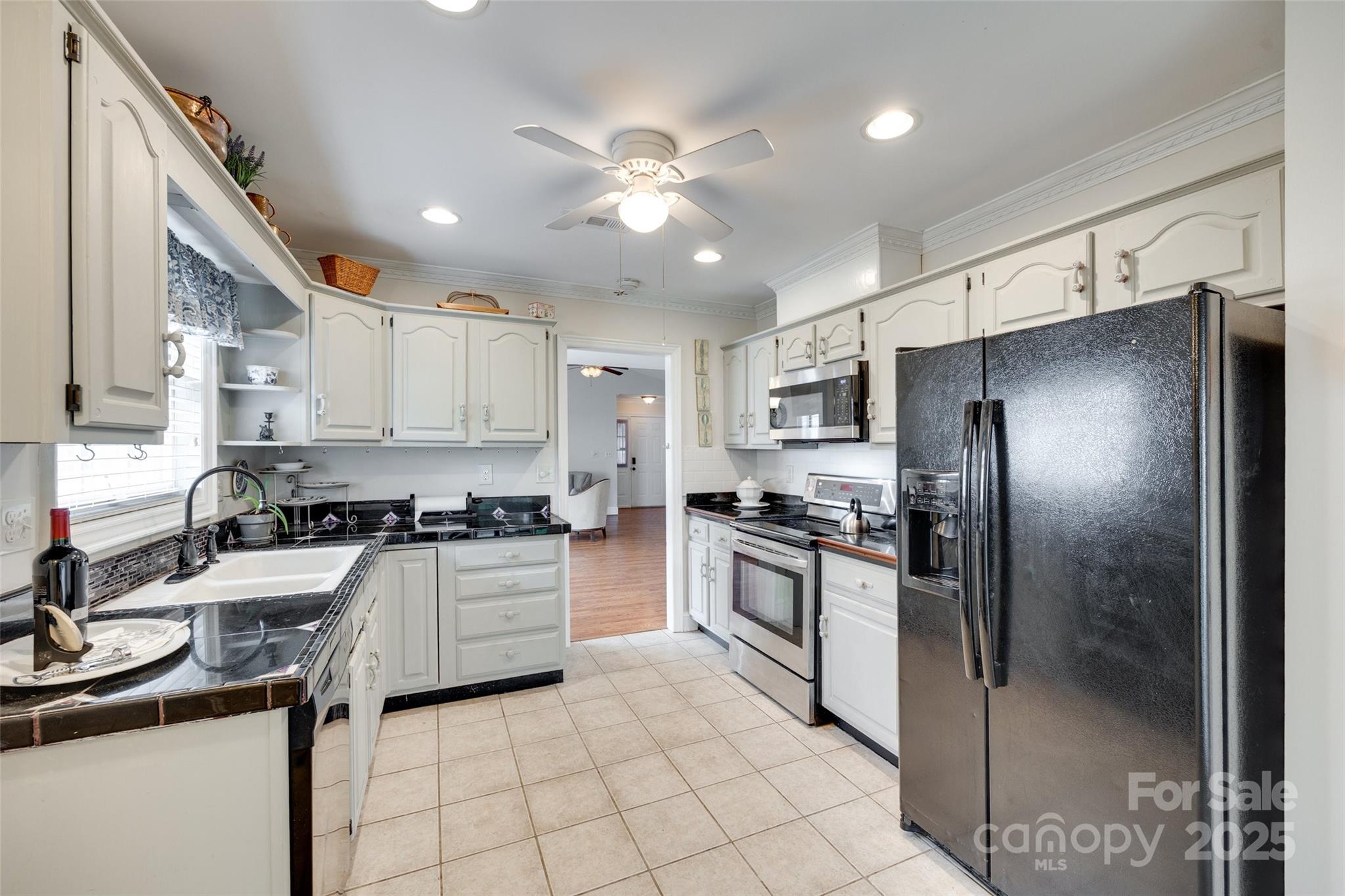 2915 Cherry Blossom Court Property Photo 7