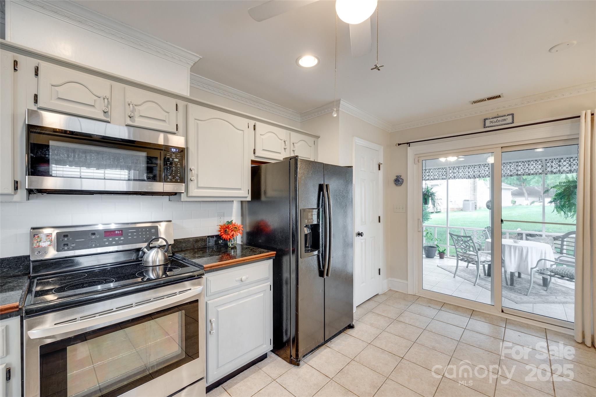 2915 Cherry Blossom Court Property Photo 9