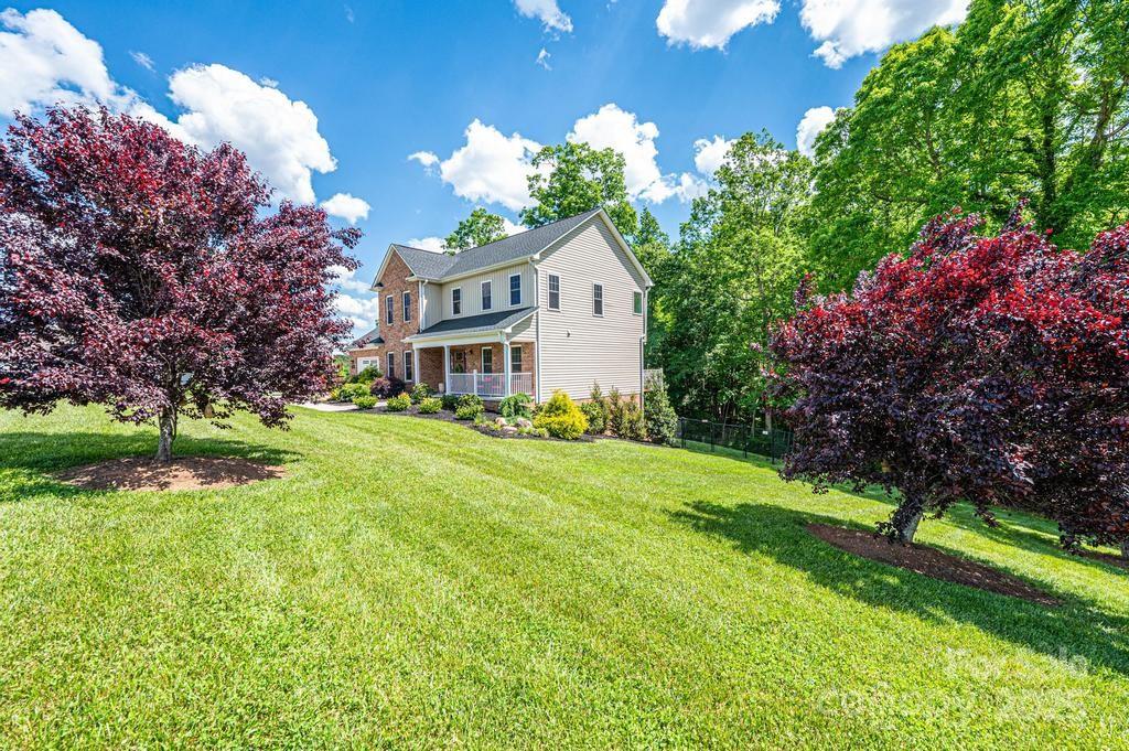 5173 S Oak Circle Property Photo 4