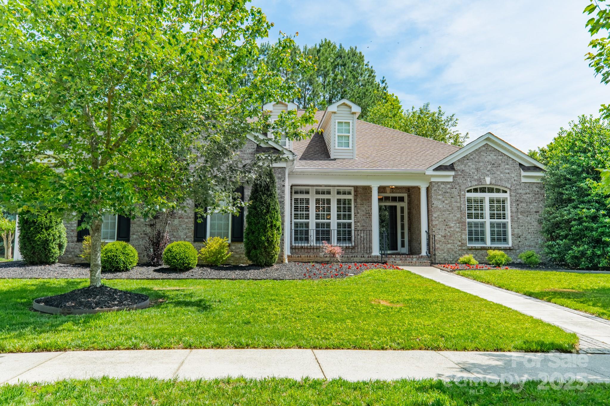 12039 Lawings Corner Drive Property Photo 1