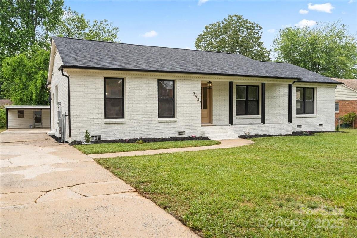 3937 Tamerlane Drive Property Photo 3