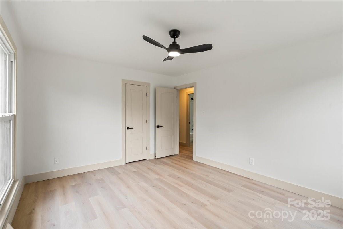 3937 Tamerlane Drive Property Photo 22