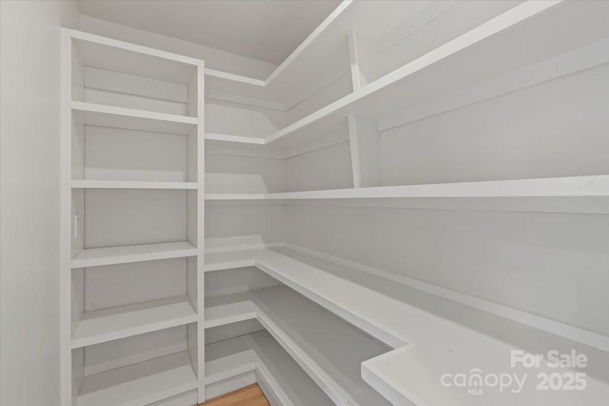 3937 Tamerlane Drive Property Photo 26