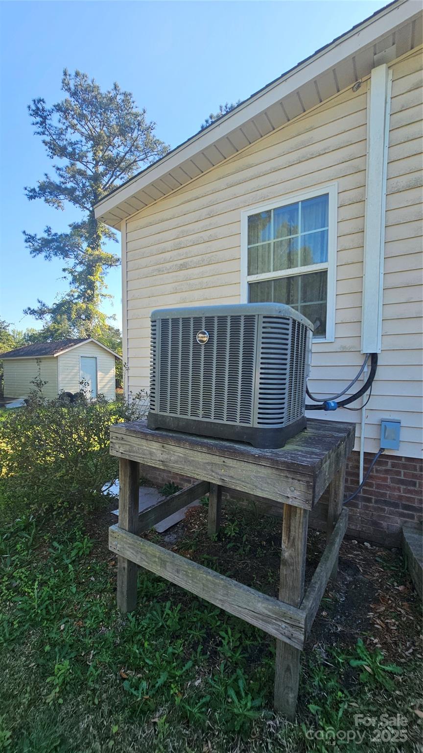 2704 Chambers Street Property Photo 2