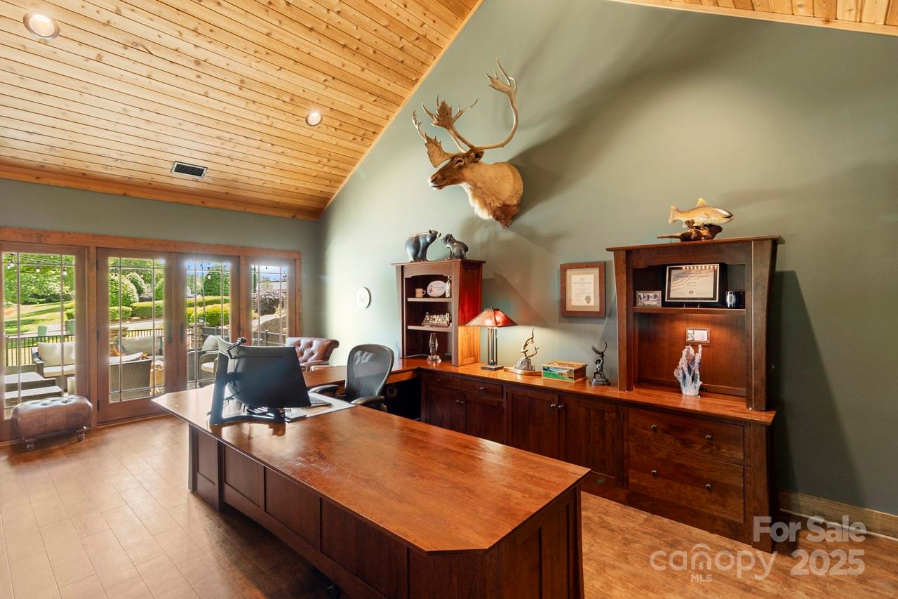 2173 Smith Harbour Drive Property Photo 17
