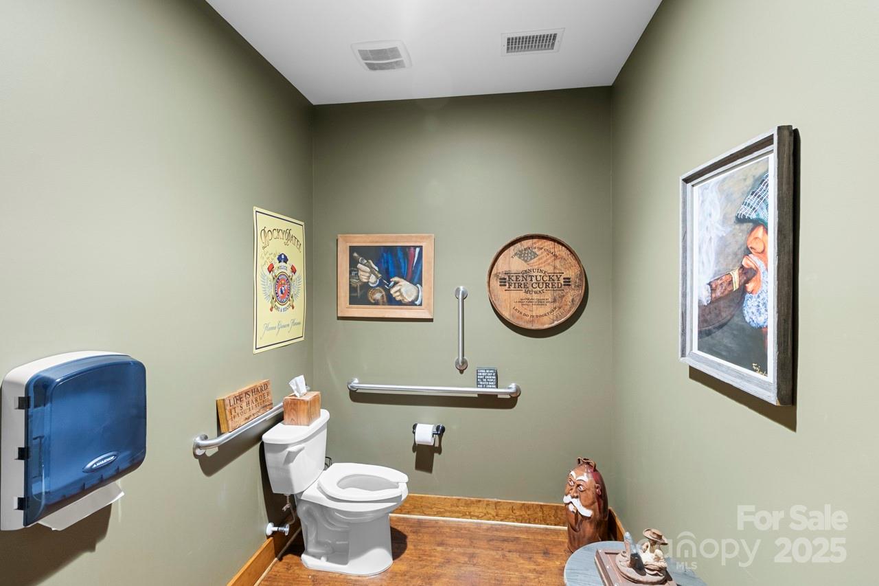 2173 Smith Harbour Drive Property Photo 37
