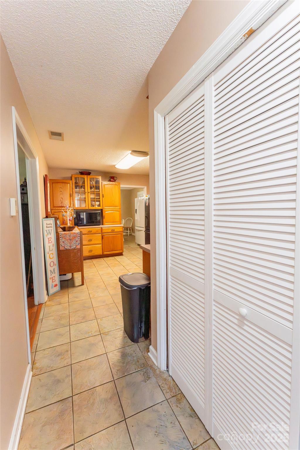 125 Southwood Park Property Photo 6