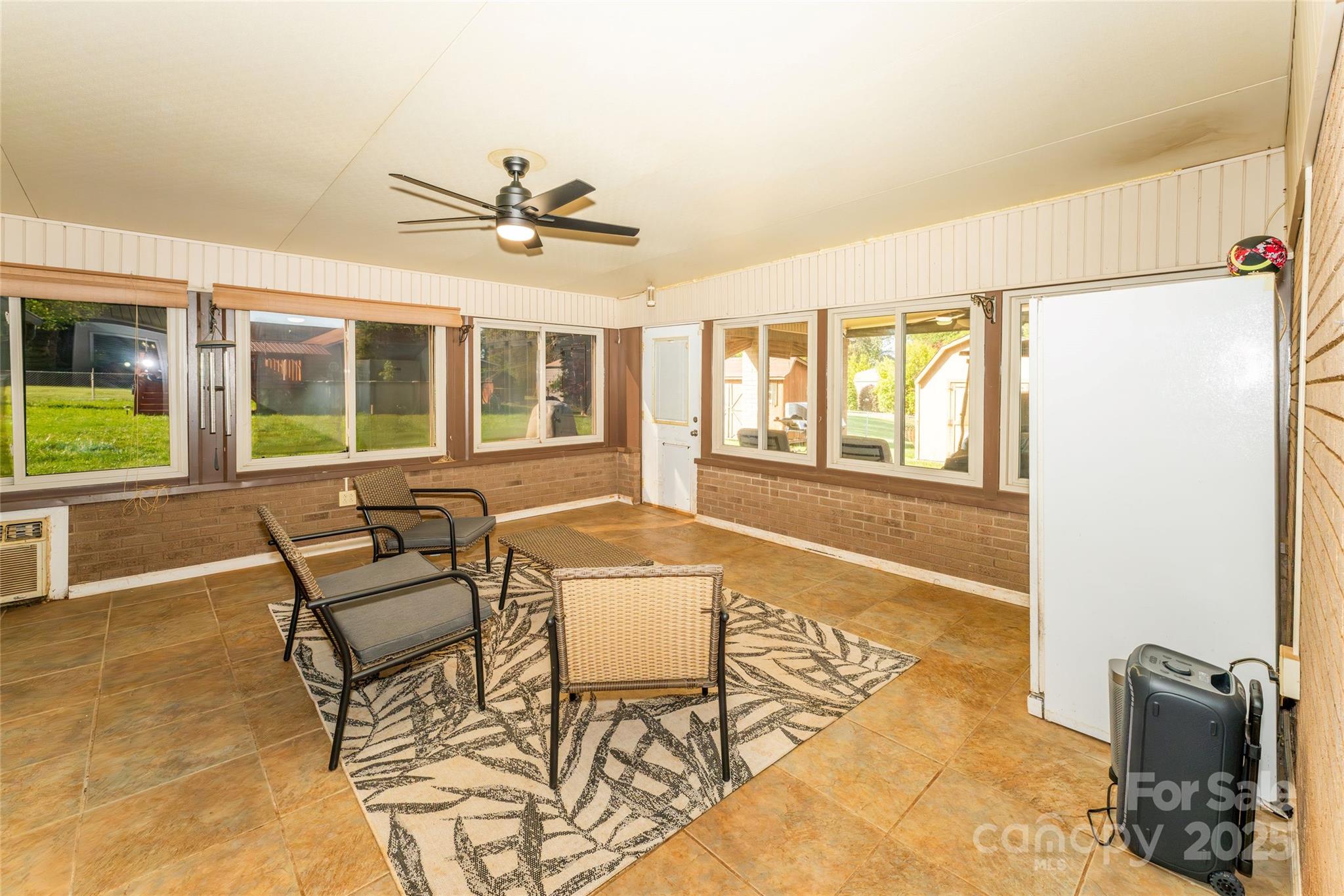 125 Southwood Park Property Photo 10