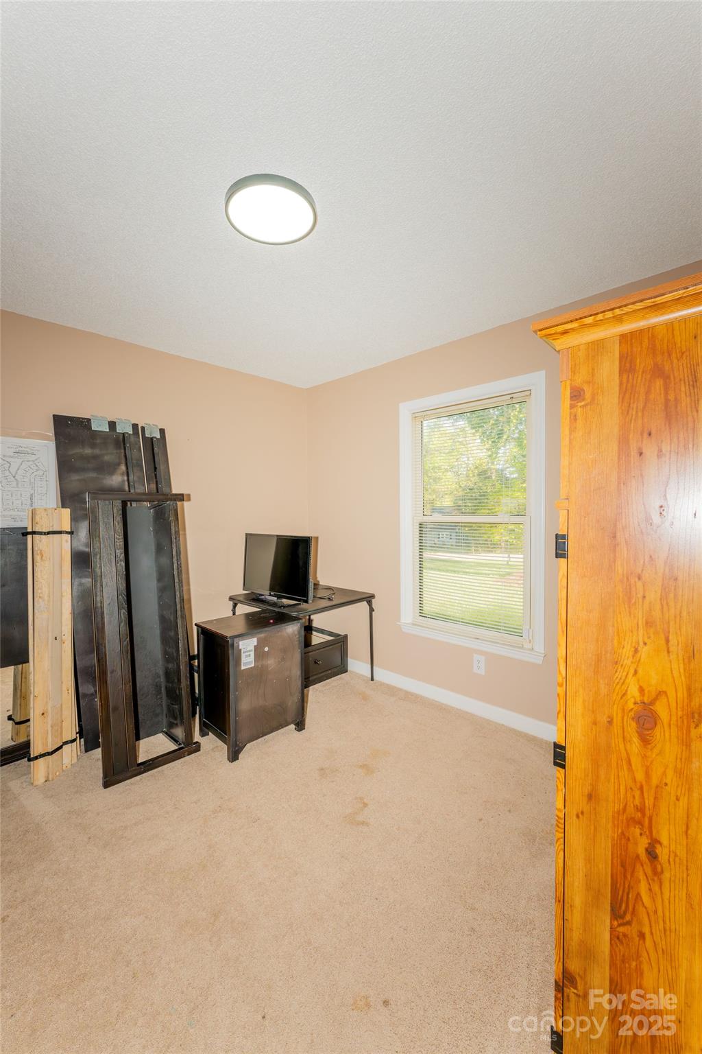 125 Southwood Park Property Photo 14