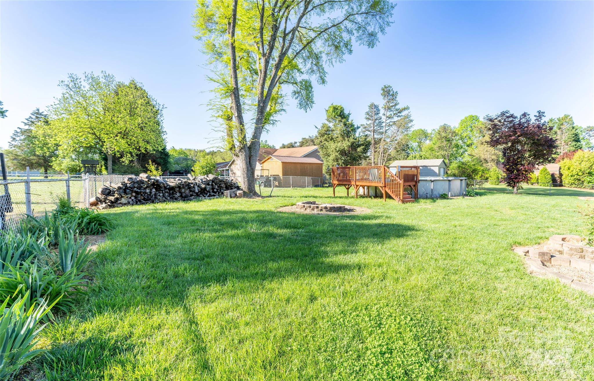 125 Southwood Park Property Photo 19