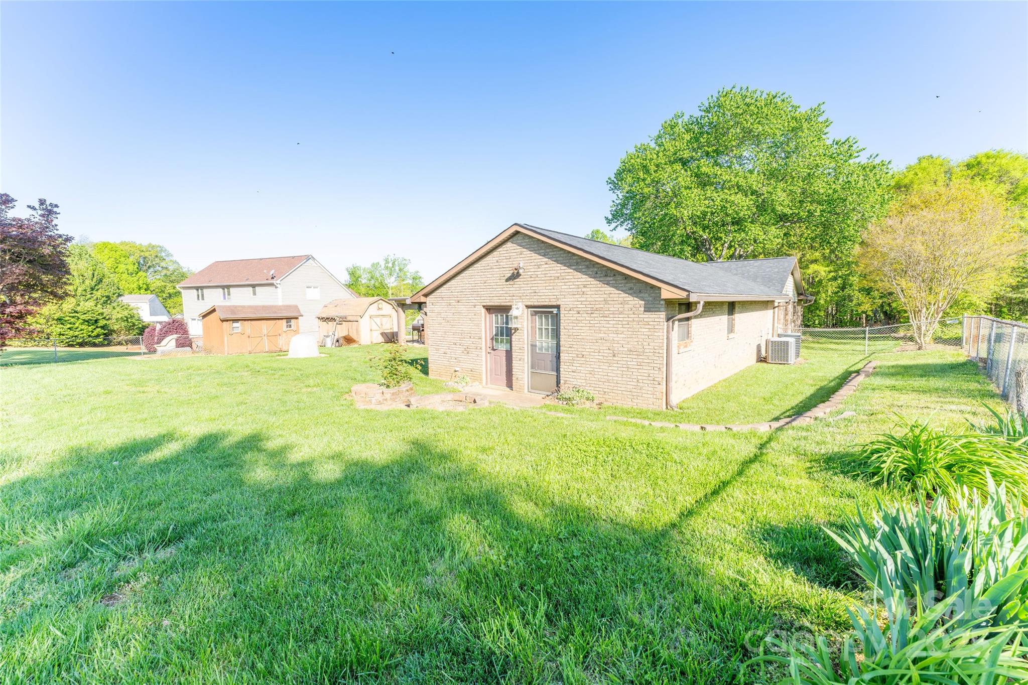 125 Southwood Park Property Photo 22