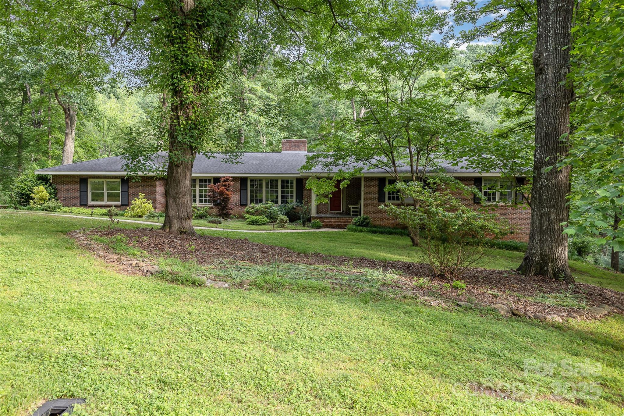 507 Richards Drive Property Photo 1