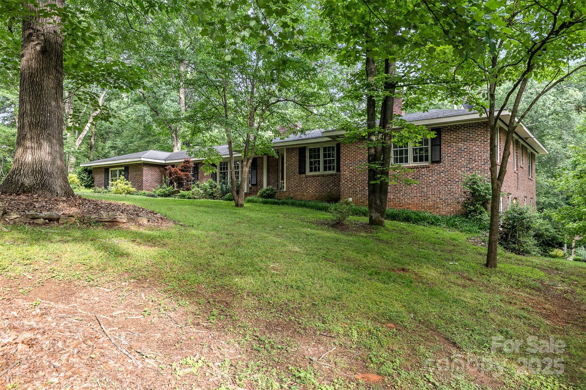 507 Richards Drive Property Photo 2