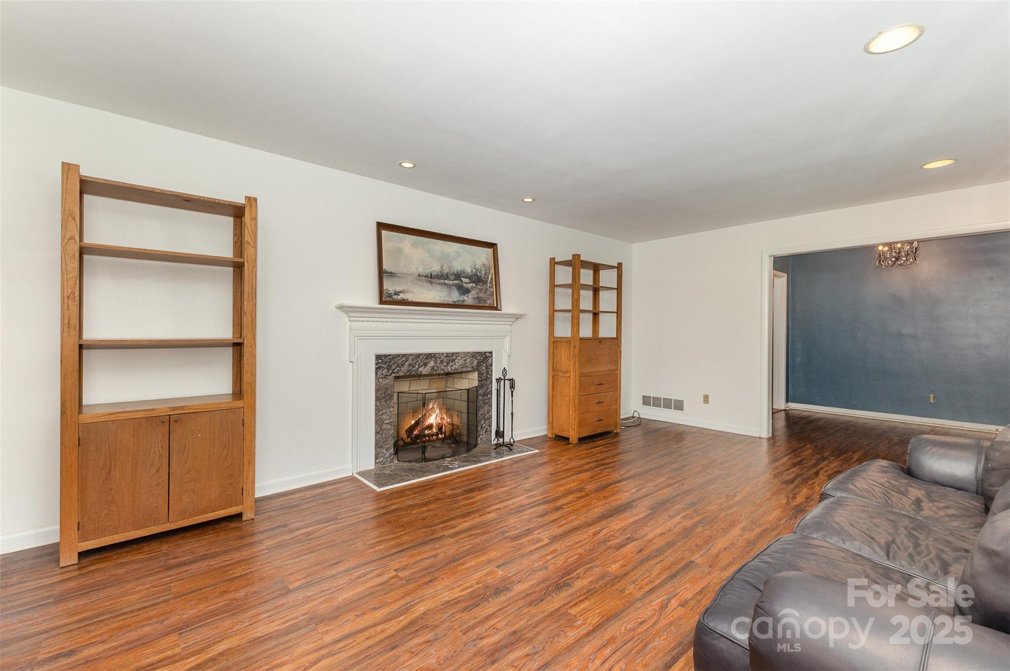 507 Richards Drive Property Photo 6