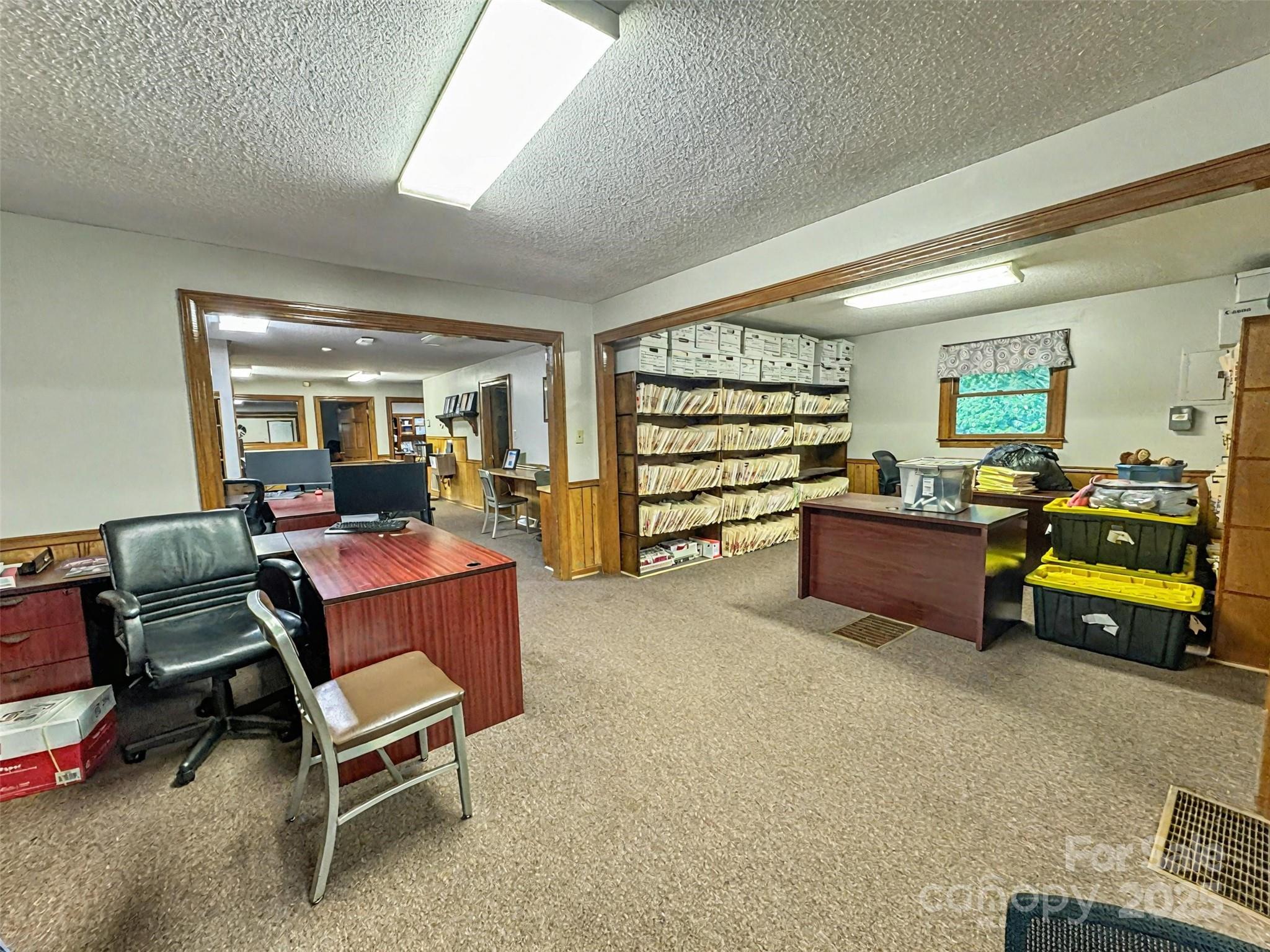 413 W Trade Street Property Photo 11