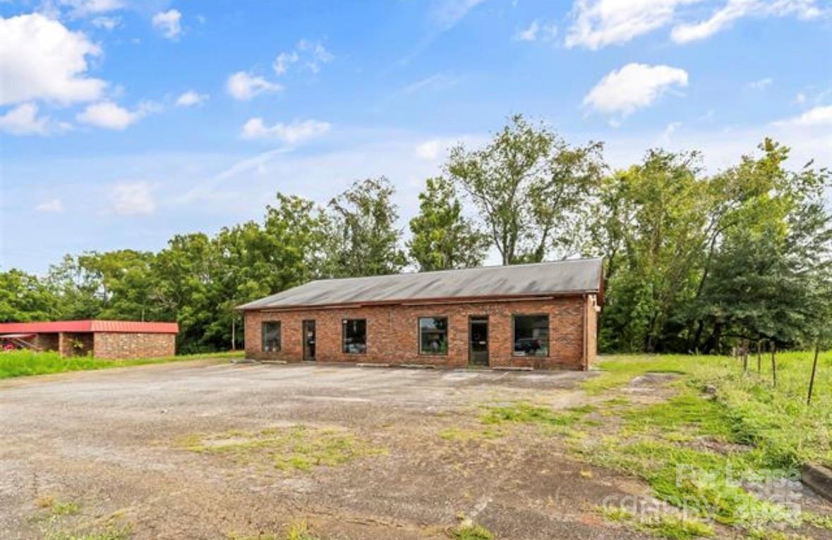 211 Carbon City Road Property Photo 3