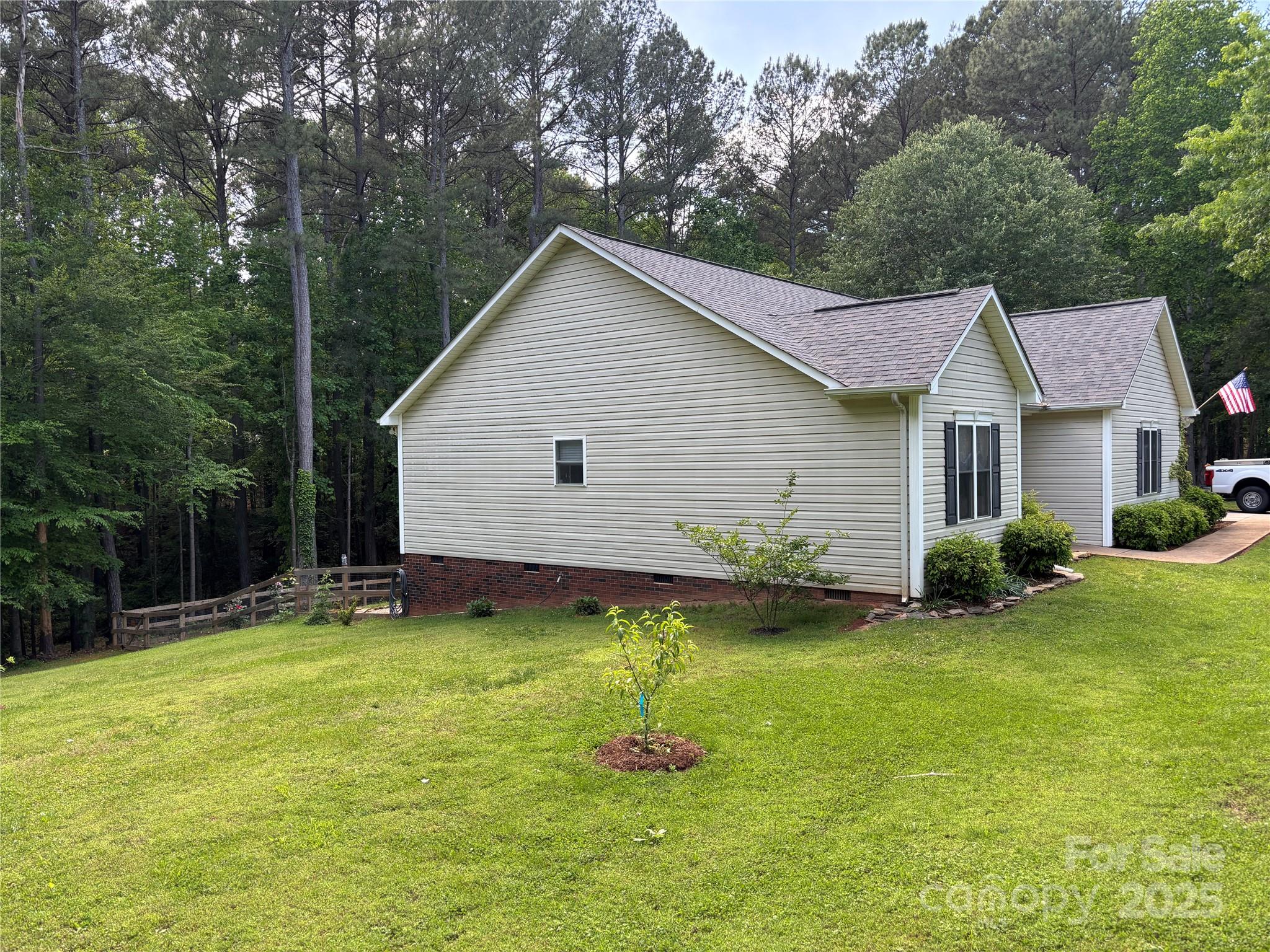5137 Buckhead Road Property Photo 9