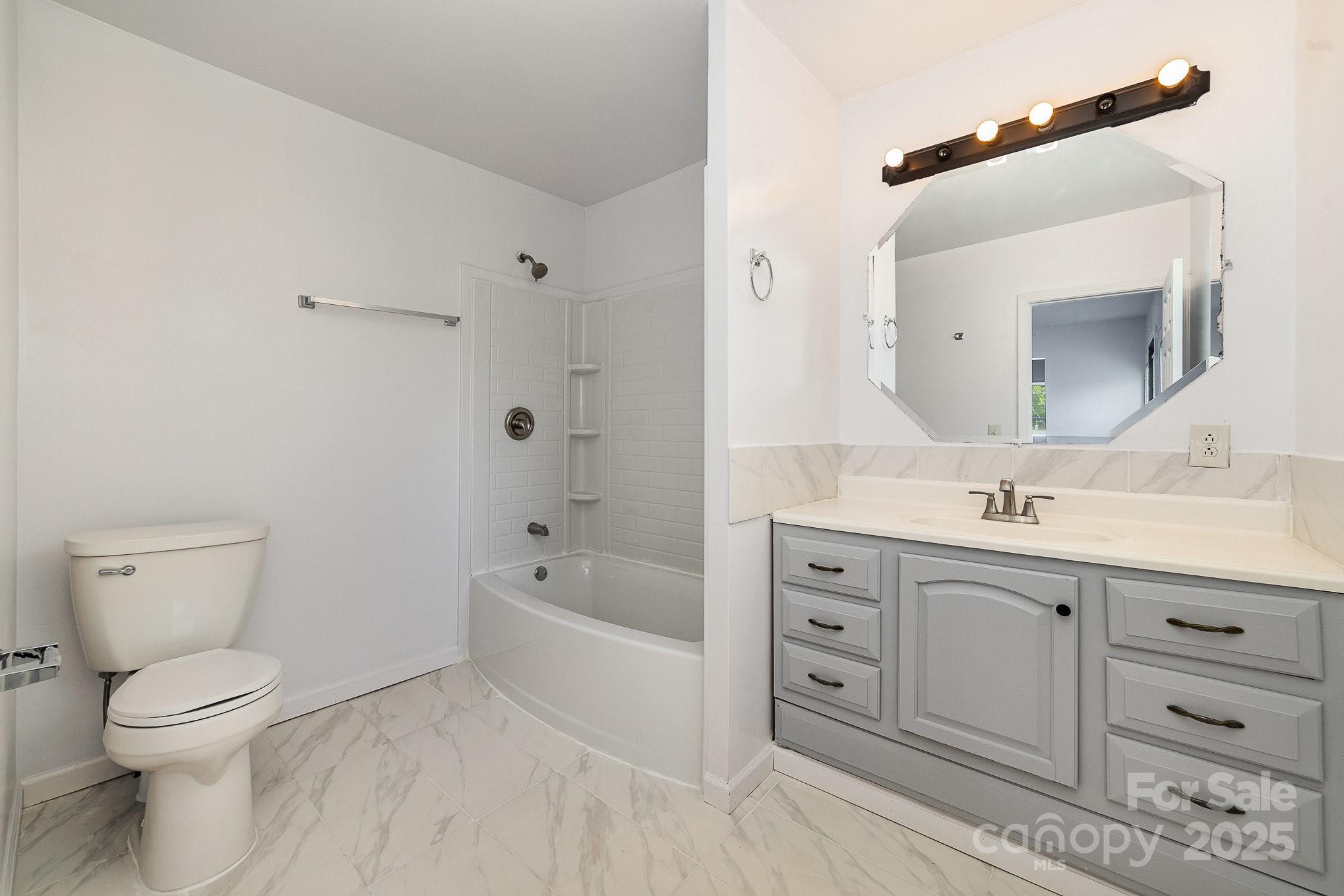 106 Virginia Street Property Photo 18