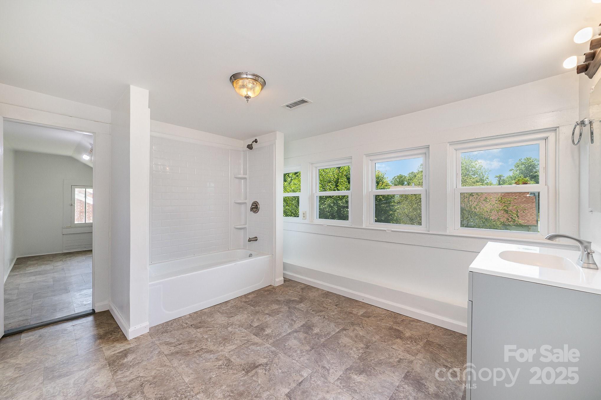 106 Virginia Street Property Photo 20