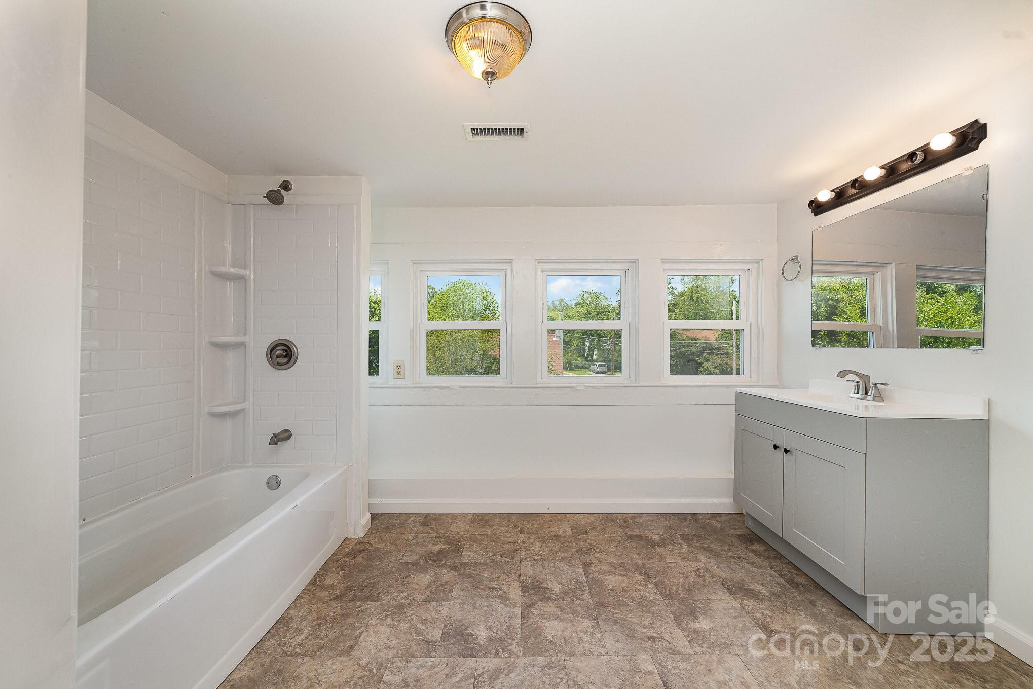 106 Virginia Street Property Photo 21