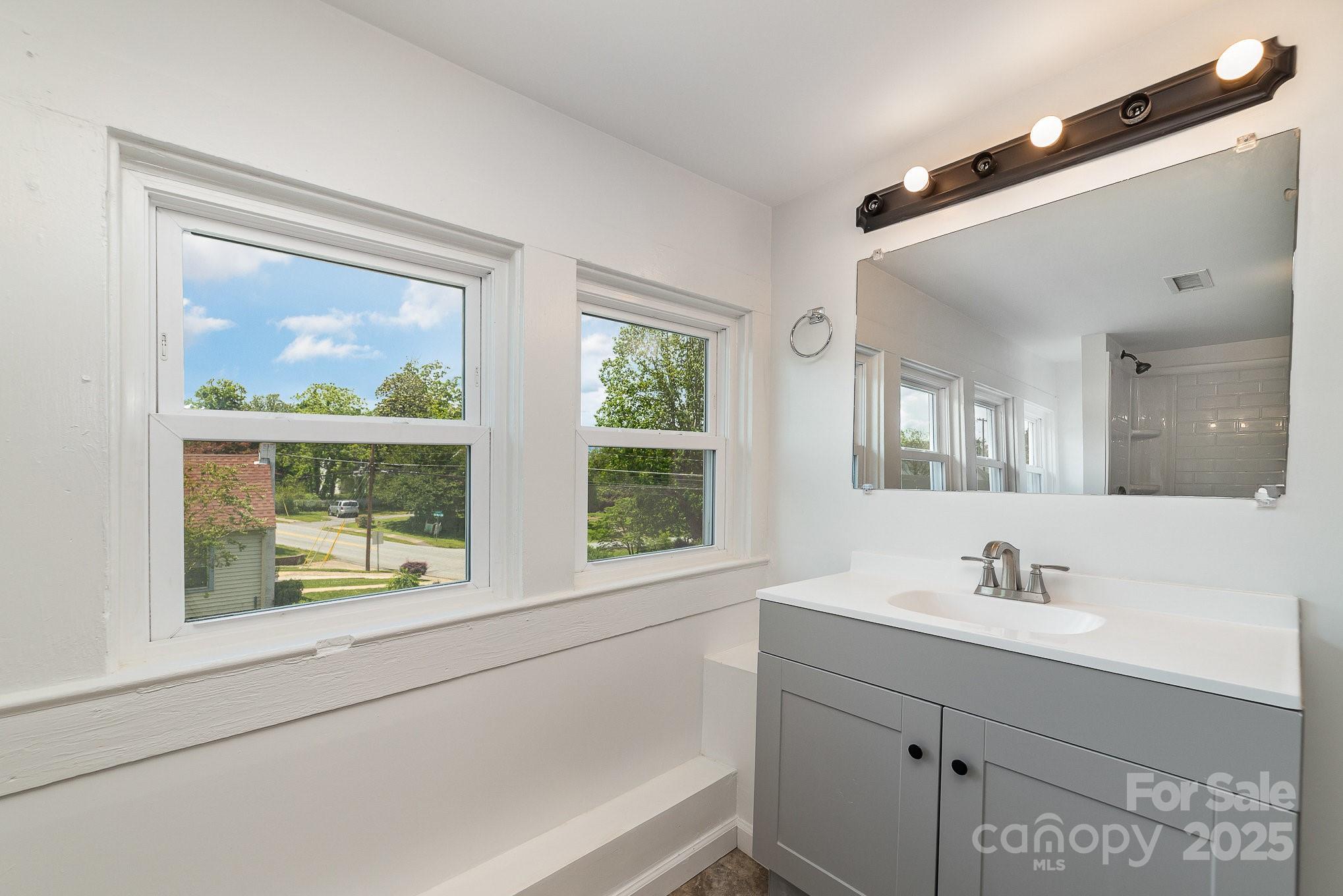 106 Virginia Street Property Photo 22