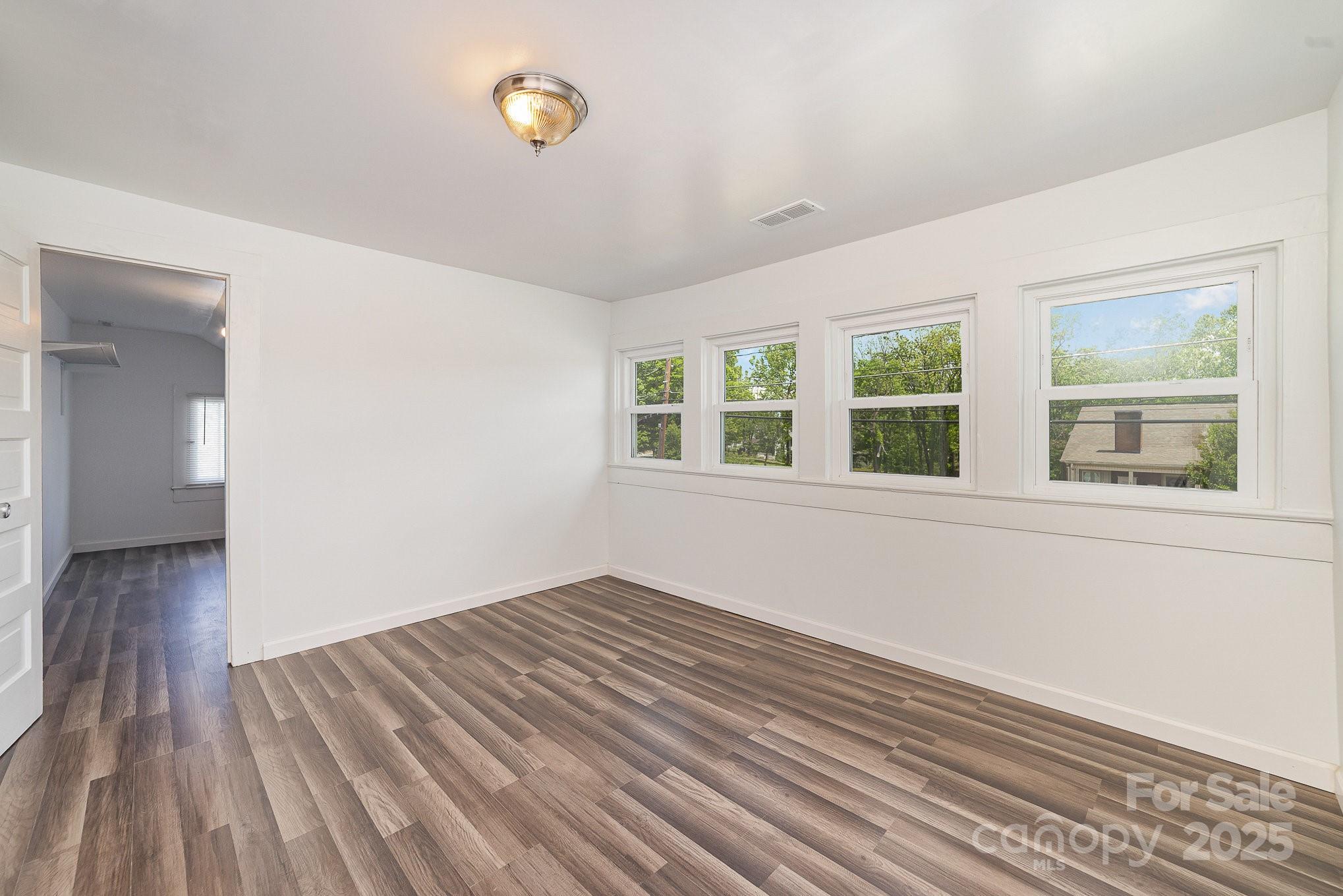 106 Virginia Street Property Photo 23