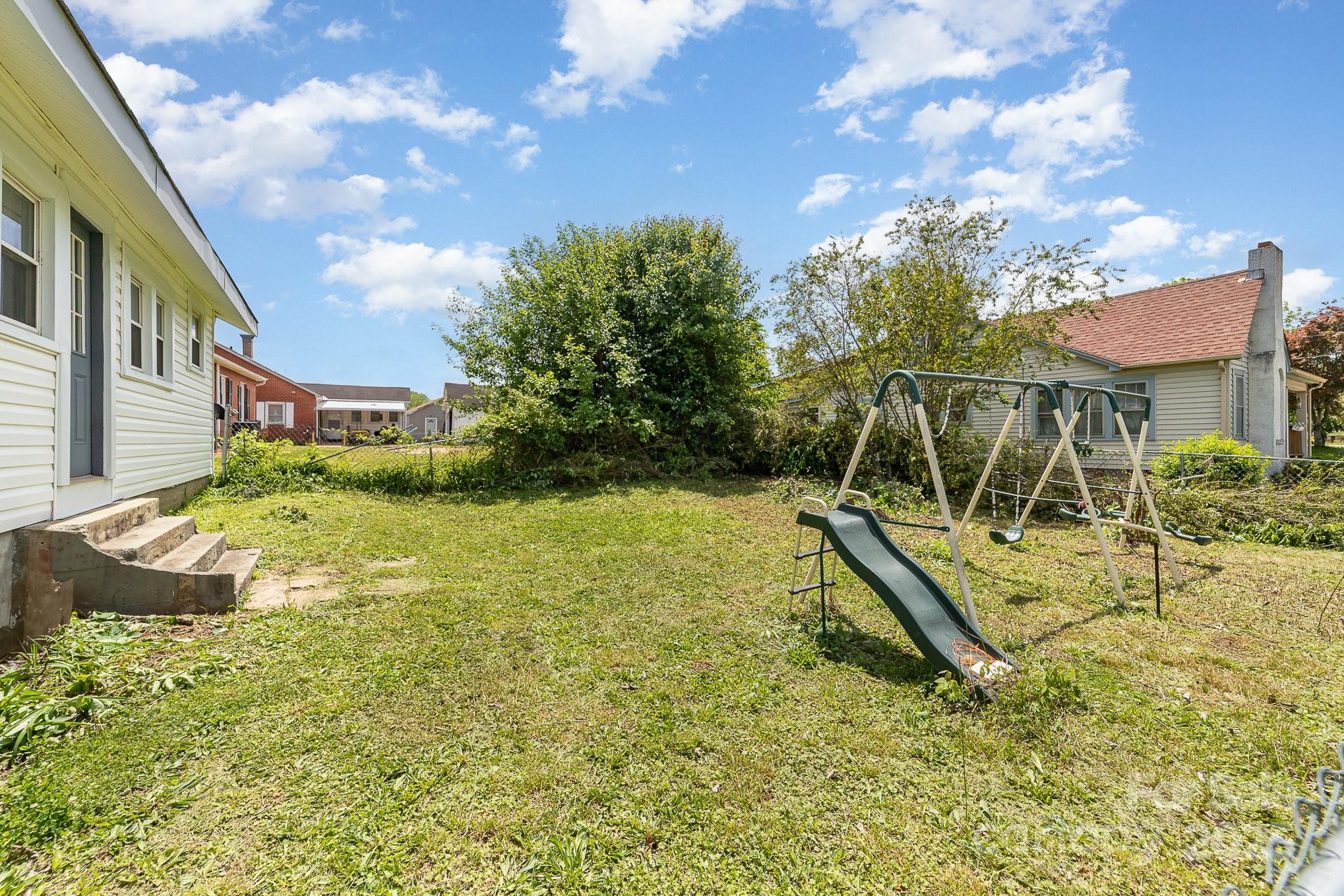 106 Virginia Street Property Photo 32