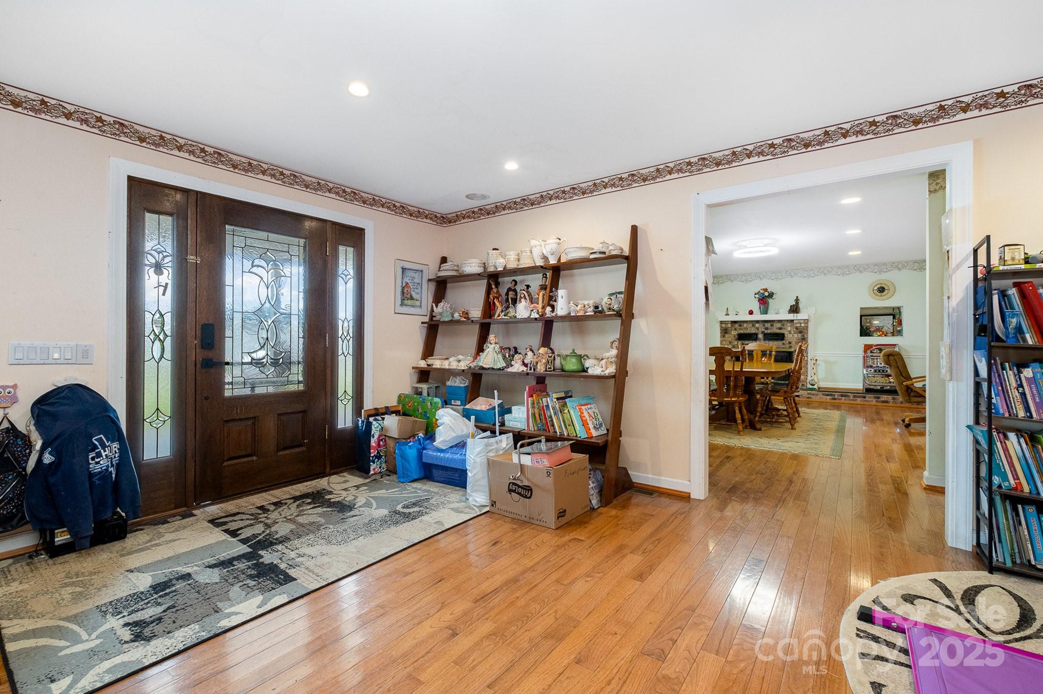 907 Sikes Mill Road Property Photo 8