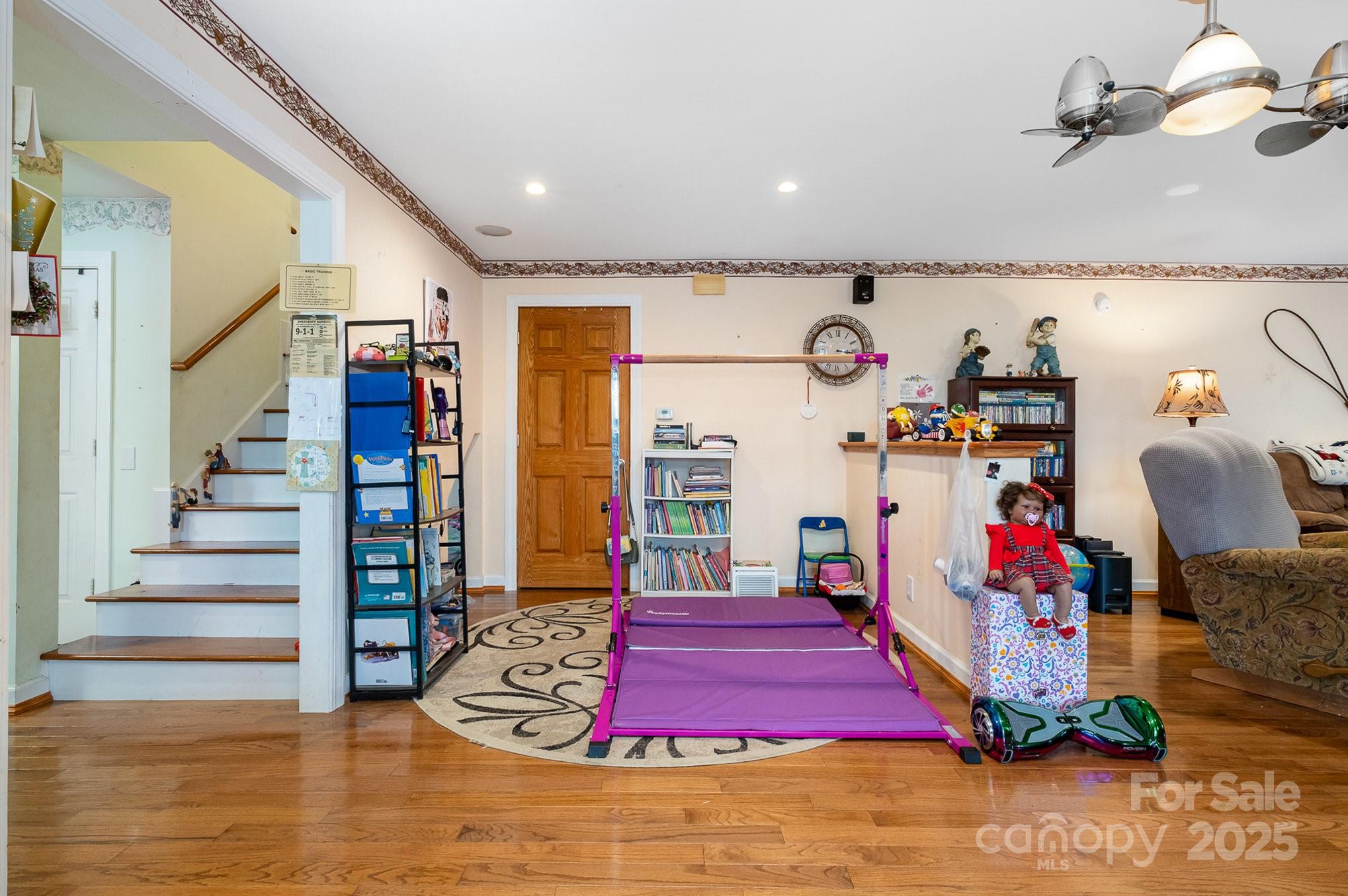 907 Sikes Mill Road Property Photo 9