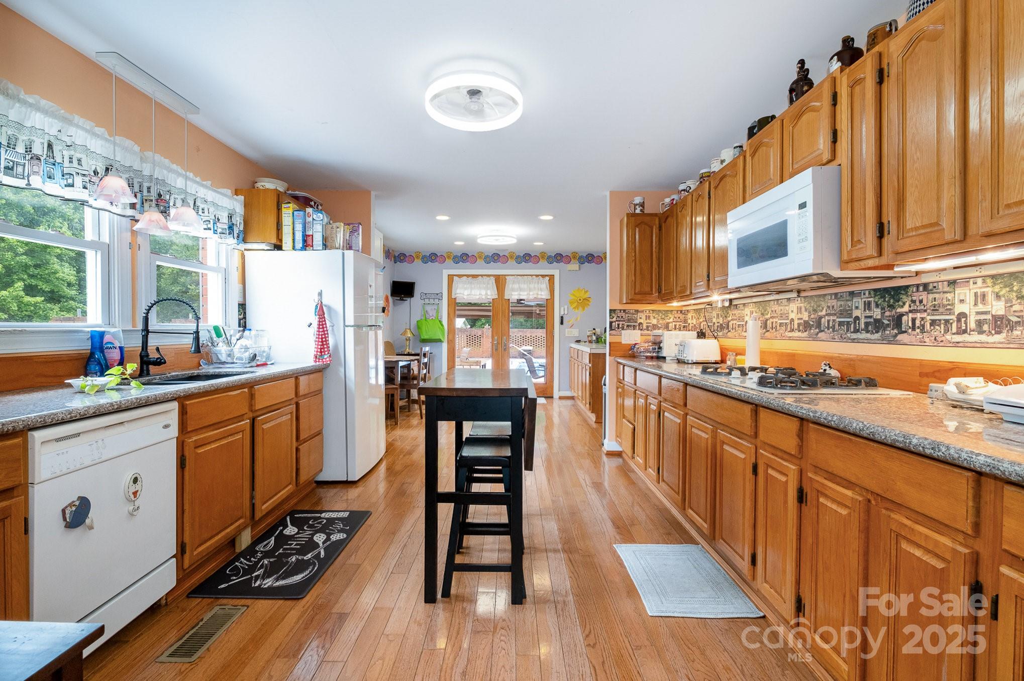 907 Sikes Mill Road Property Photo 13