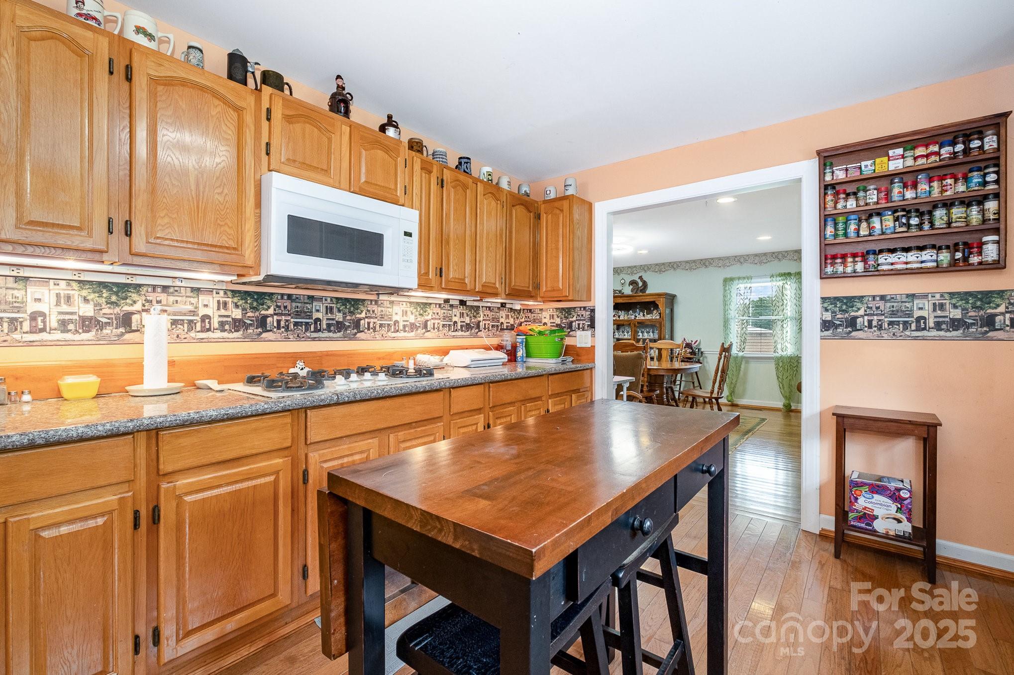 907 Sikes Mill Road Property Photo 15