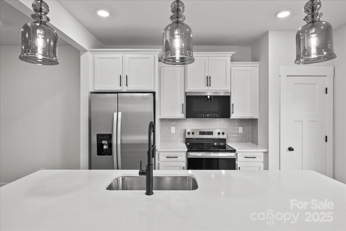 10 Moon Haven Way Property Photo 5