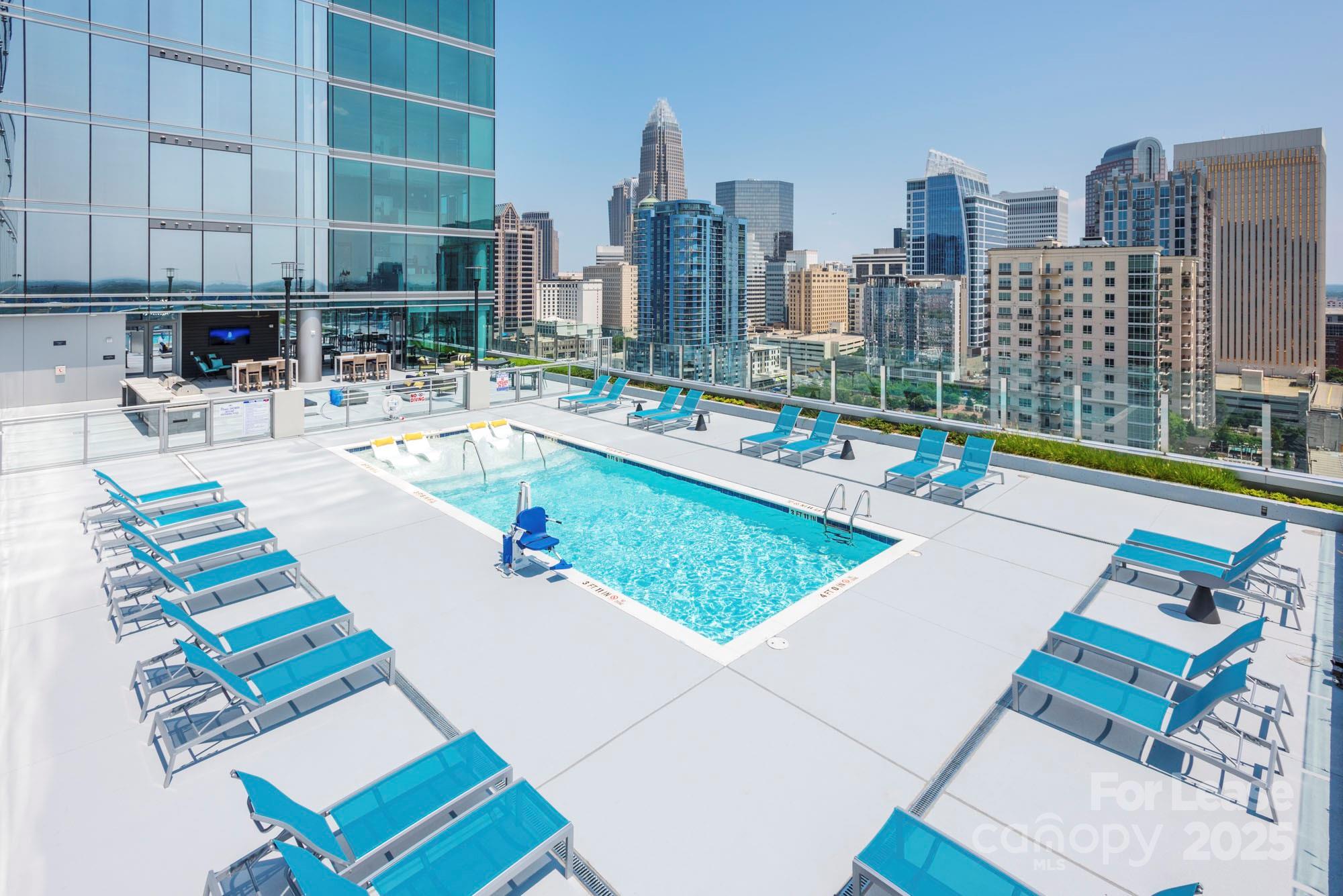 401 S Graham Street 1b Property Photo 1