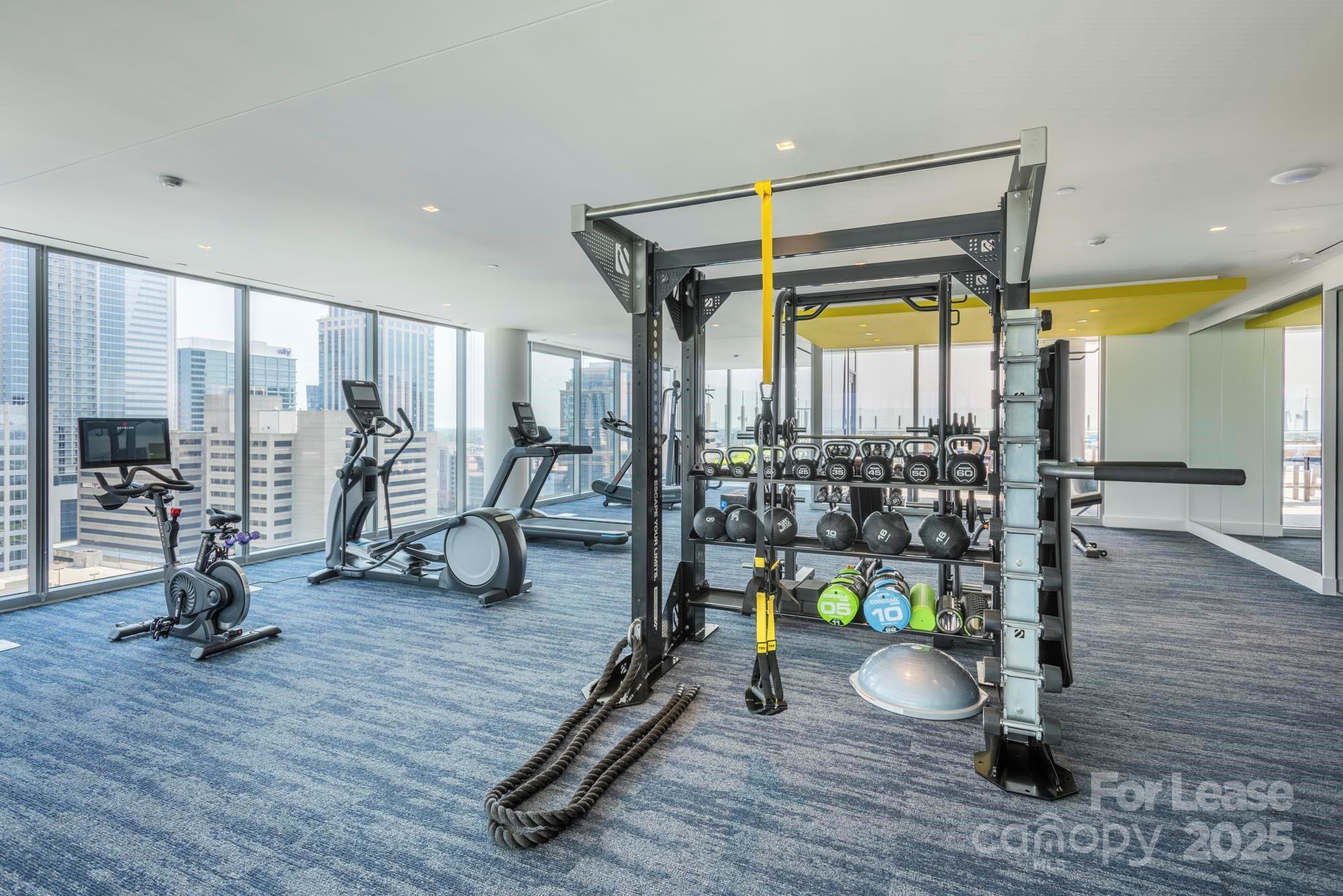 401 S Graham Street 1b Property Photo 8