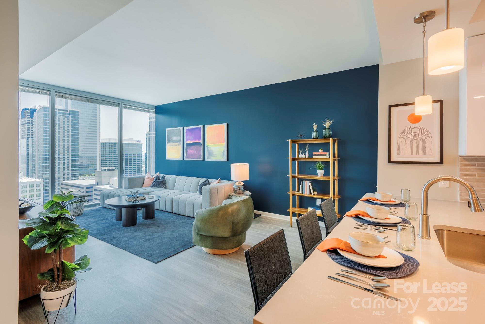 401 S Graham Street 1b Property Photo 14