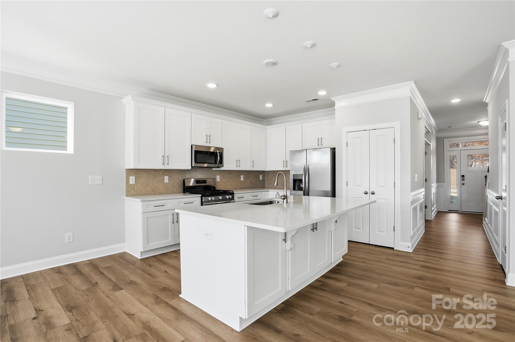 6027 Veld Court 82 Property Photo 9