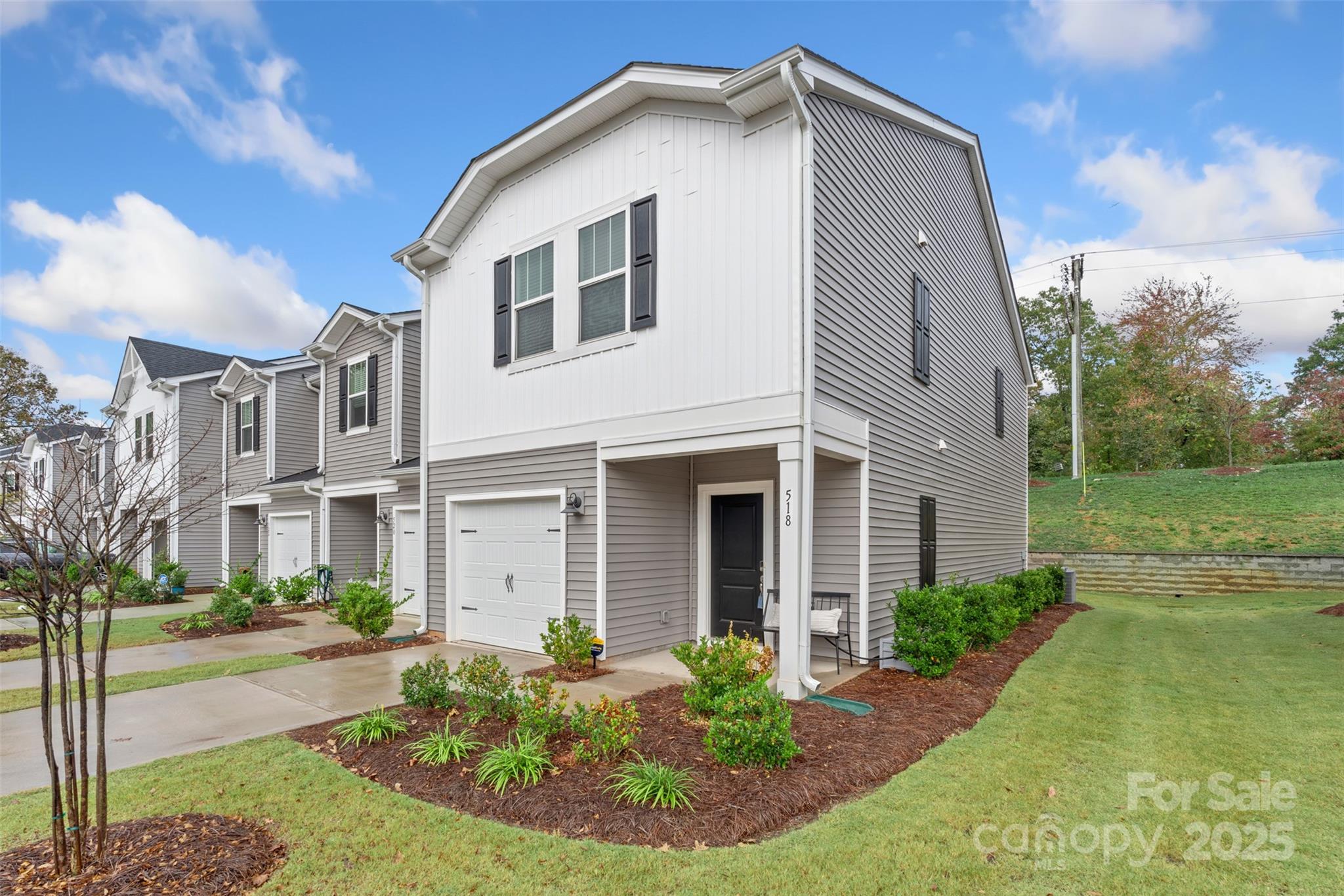 518 Tayberry Lane Property Photo 3