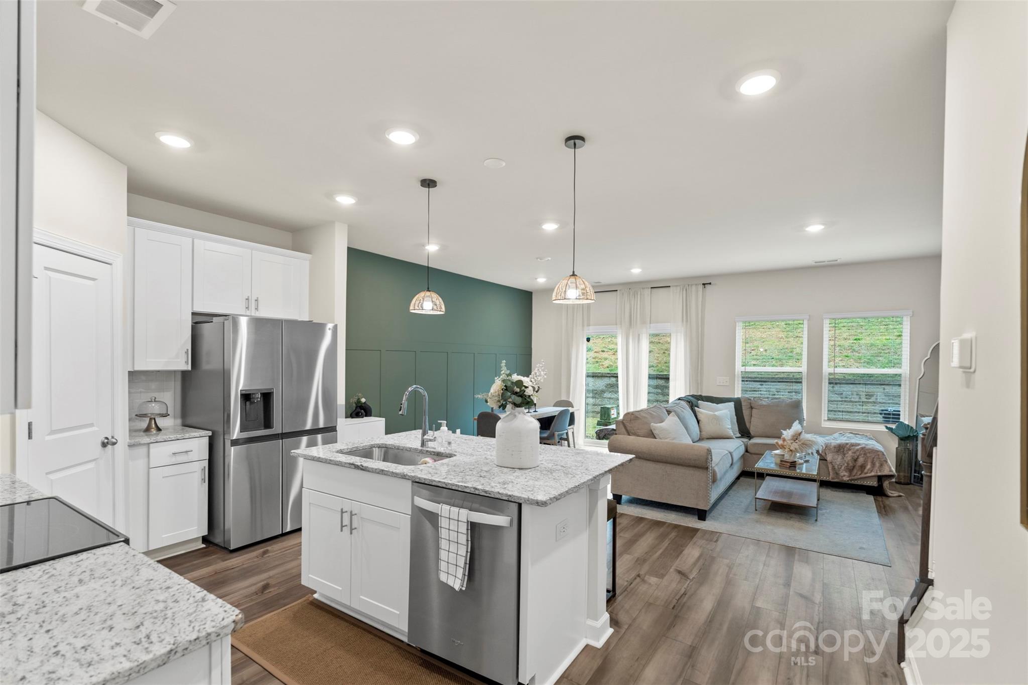 518 Tayberry Lane Property Photo 6