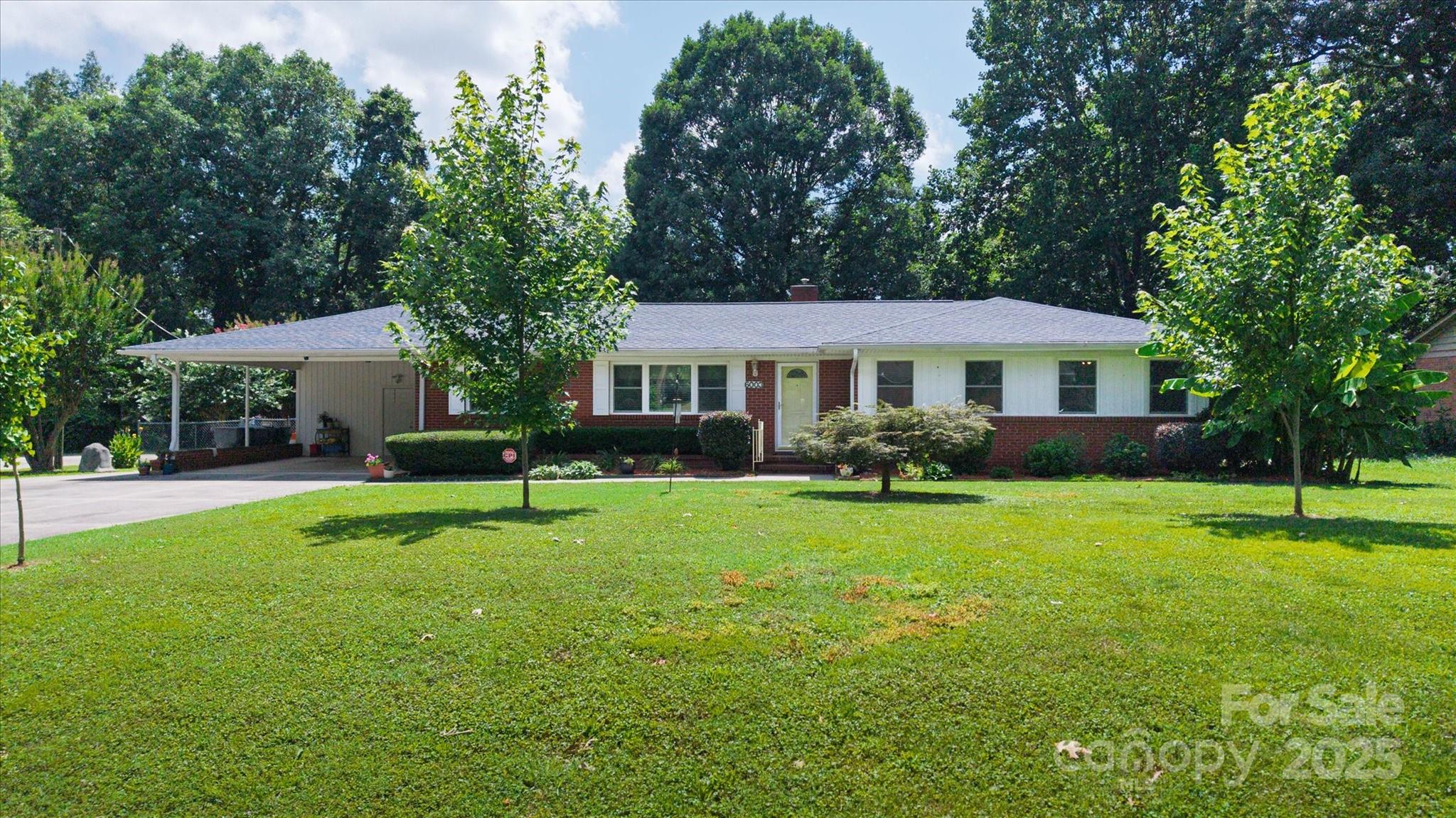 6003 Woodbridge Road Property Photo