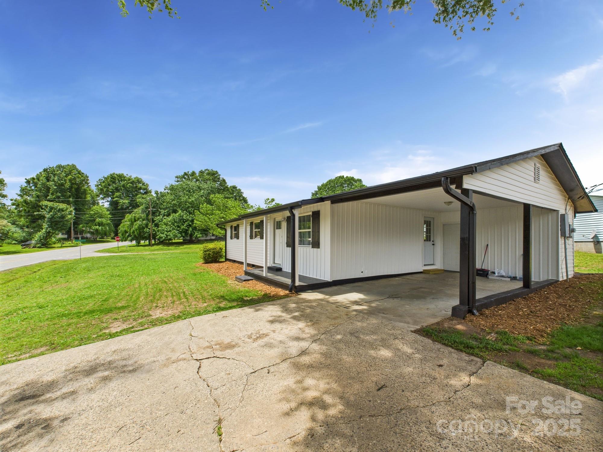 120 Hepler Road Property Photo 2