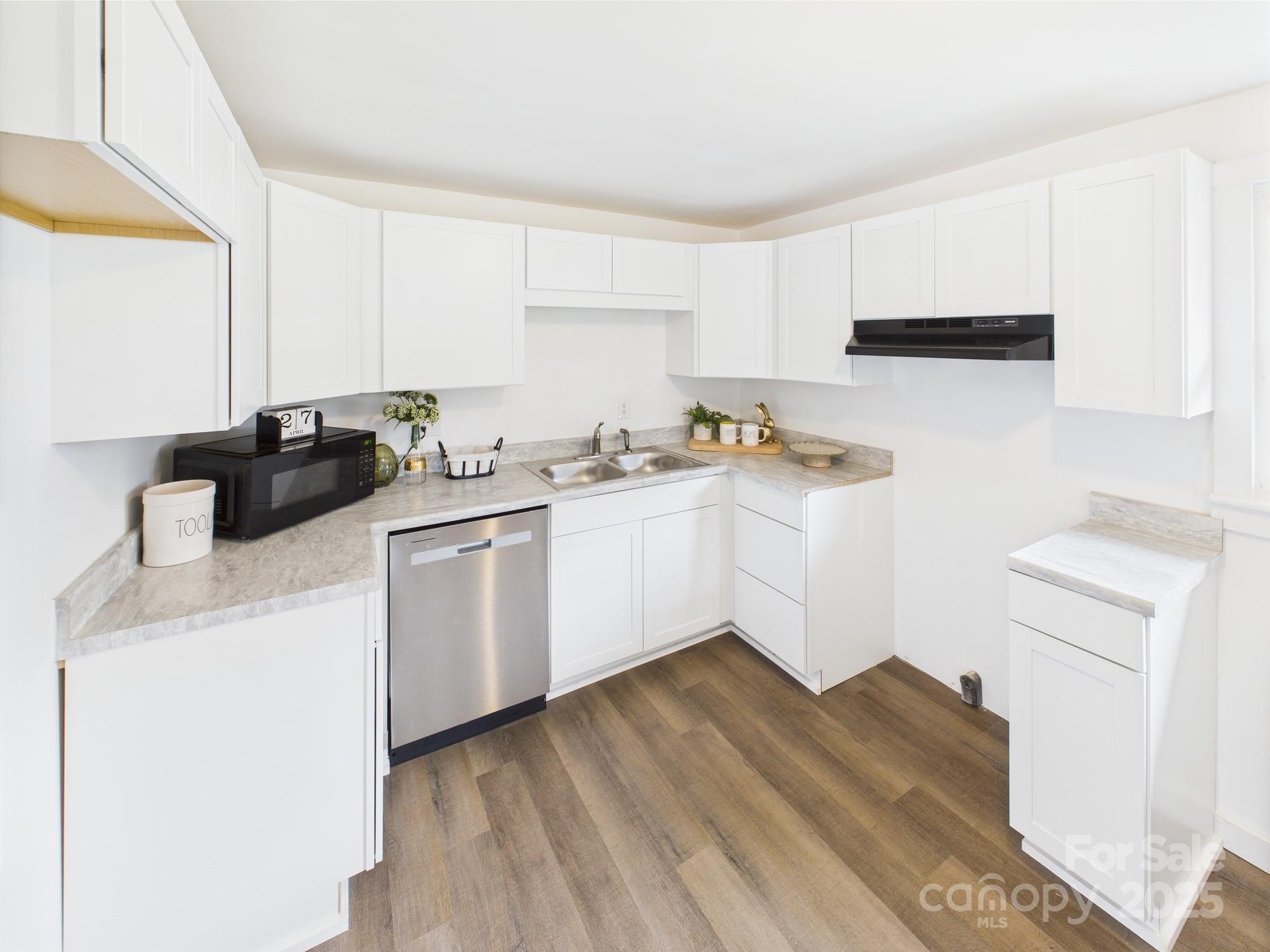 120 Hepler Road Property Photo 7