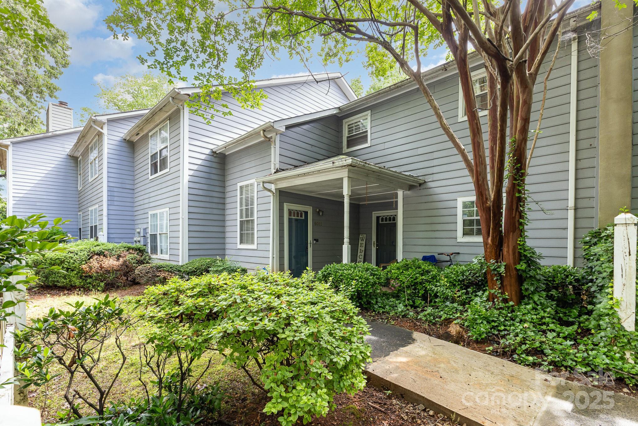6011 Treetop Court Property Photo 1
