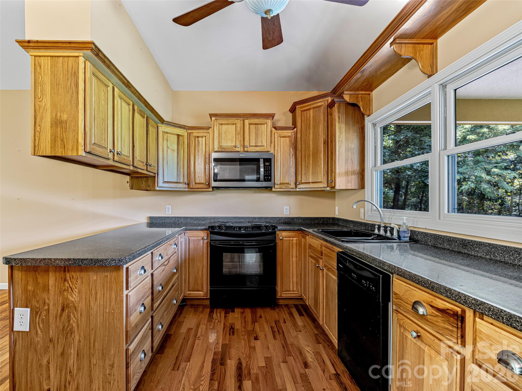 600 Charisma Drive Property Photo 24