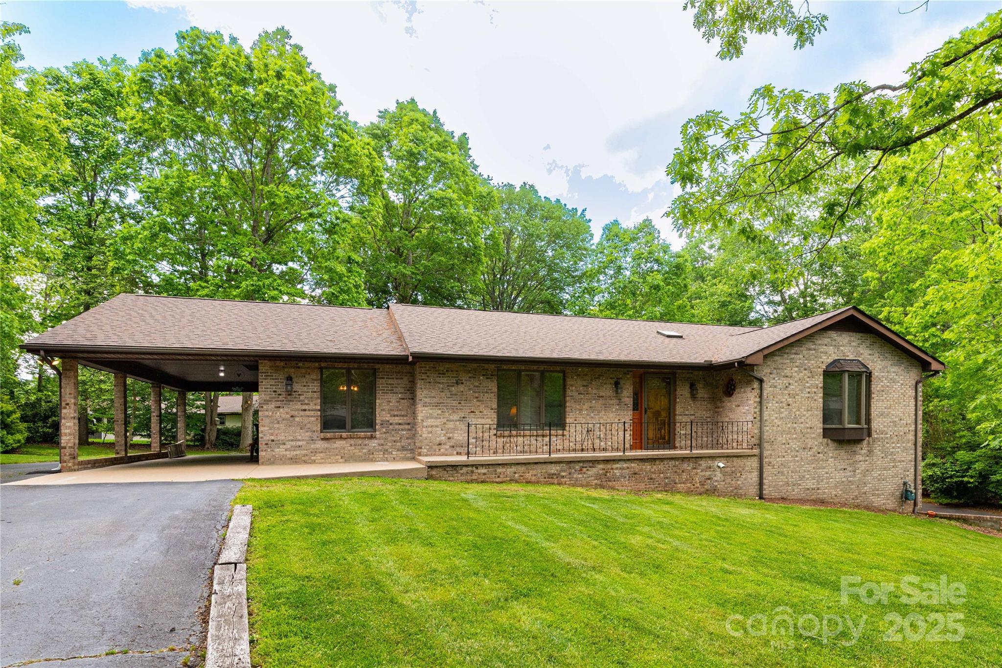 109 Wilkie Way Property Photo 1