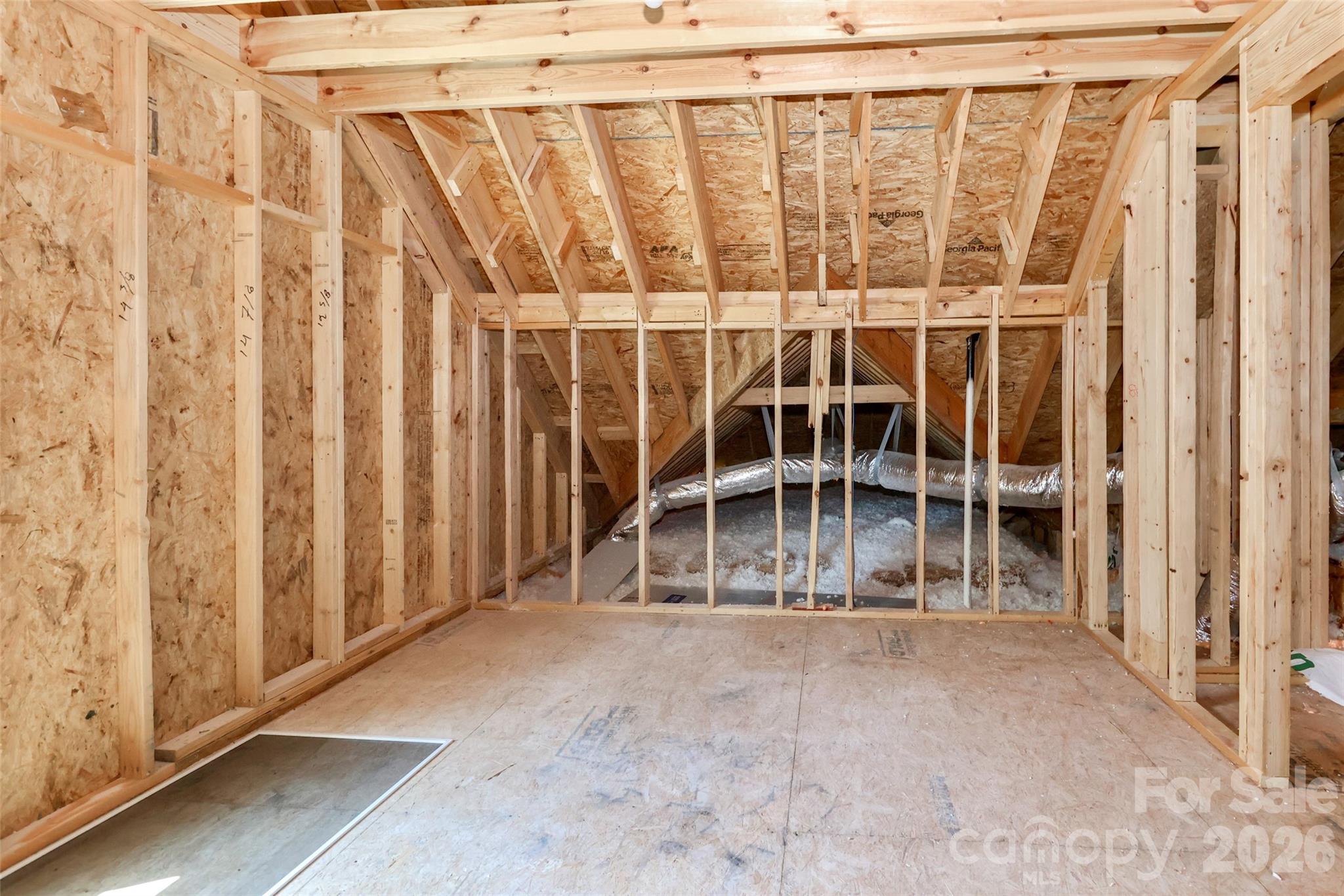 1061 The Glen Street Property Photo 16
